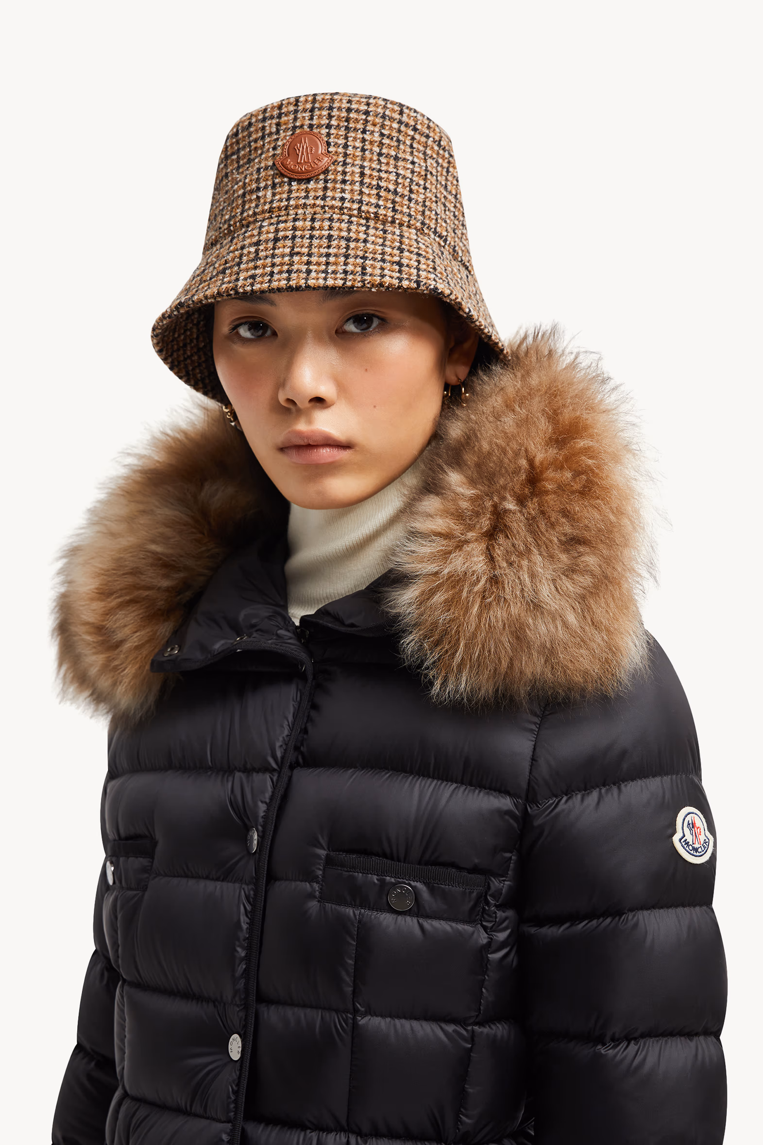 Hirmafur Hooded Shearling Long Down Jacket Black Moncler 4